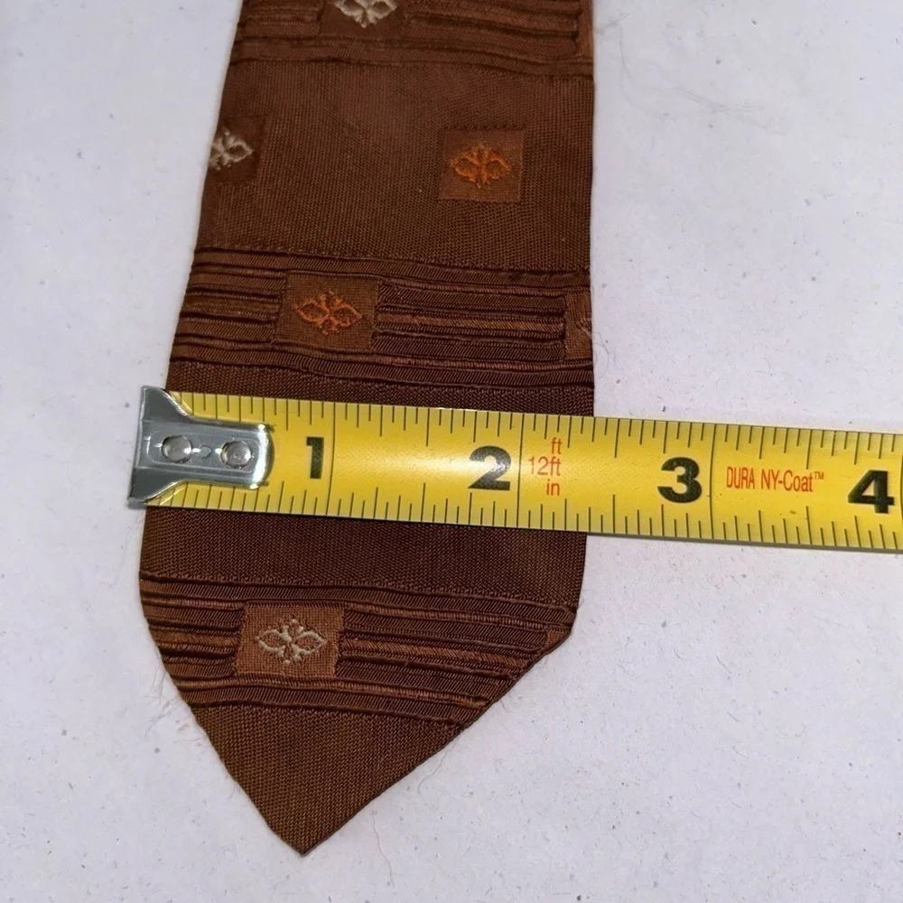 Vintage 1960’s Brown With Orange And white Accents By Wembley